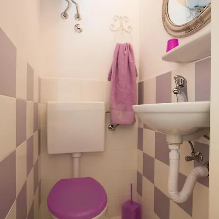 Appartement Gugily- Triple With Shared Bathroom And City View